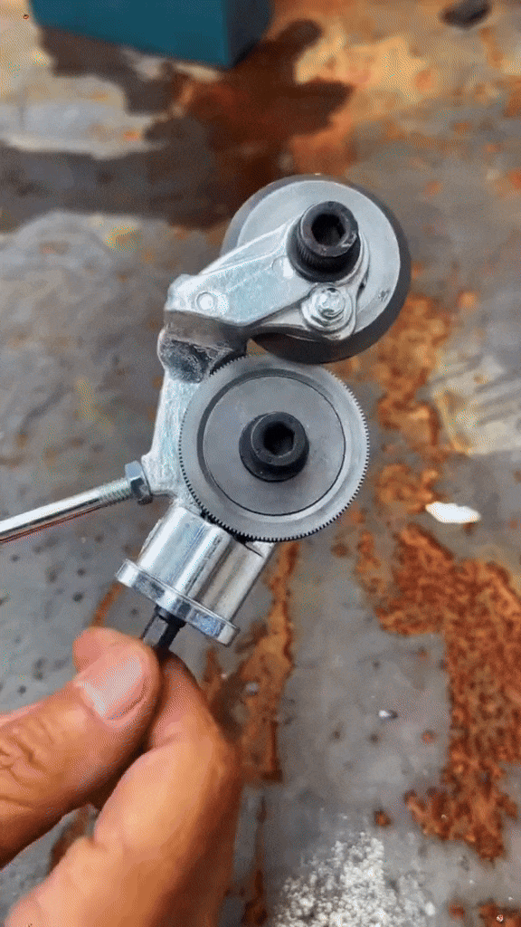 Adaptador Cortador de Metal para Taladro