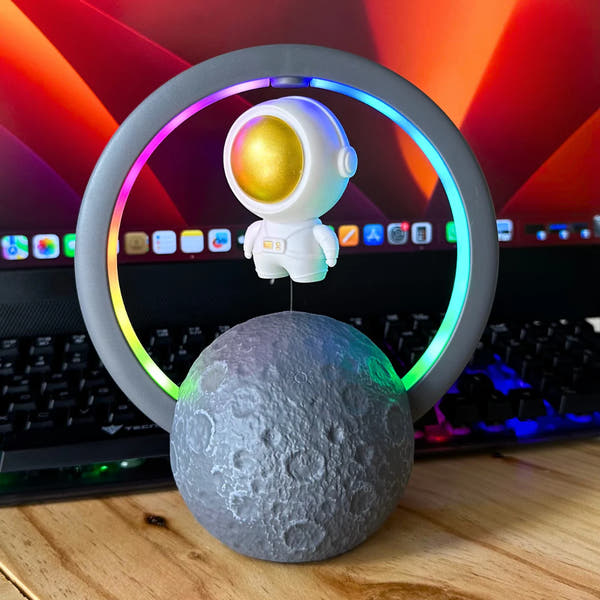 Altavoz Astronauta Flotante RGB