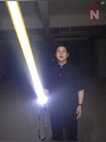 Linterna Multiuso 10000 M Ilumina la Oscuridad en Cualquier Lugar