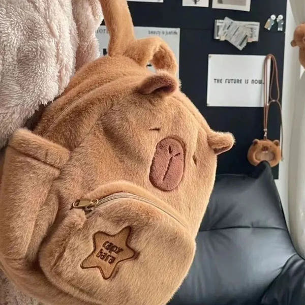 Mochila de Peluche Capibara